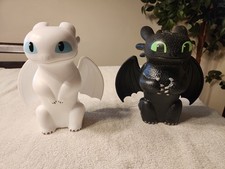 How to Train Your Dragon The Hidden World Night Fury Toothless 2019 Cinemark Lot