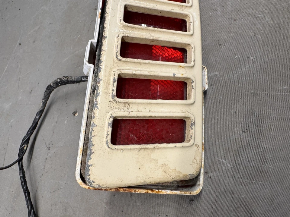 Chevy Impala Chevelle 1970-1972 1/4 panel señal de giro lámpara marcador luz Malibu Foto 2 de 4