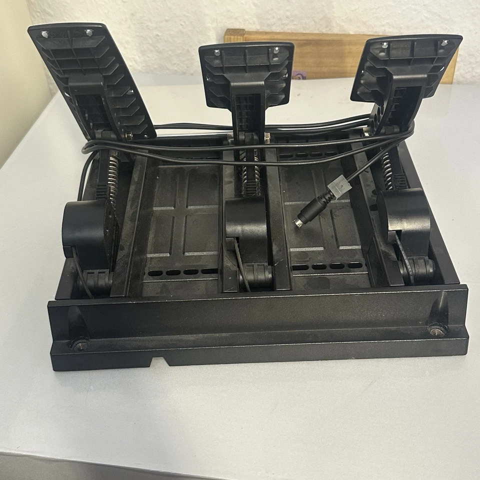 Fanatec Pedale – Gebraucht, guter Zustand - Bild 2 von 4