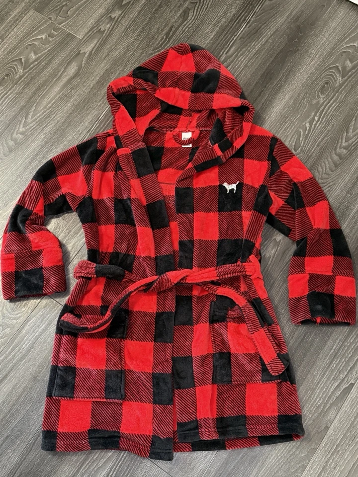 Bata corta Victoria’s Secret rosa búfalo a cuadros vacaciones talla XS felpa roja brillante Foto 2 de 4