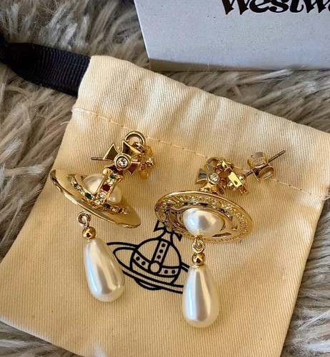 Vivienne Westwood Orb Pearl Drop Earrings Gold and silver With box UK stock - Picture 9 of 10