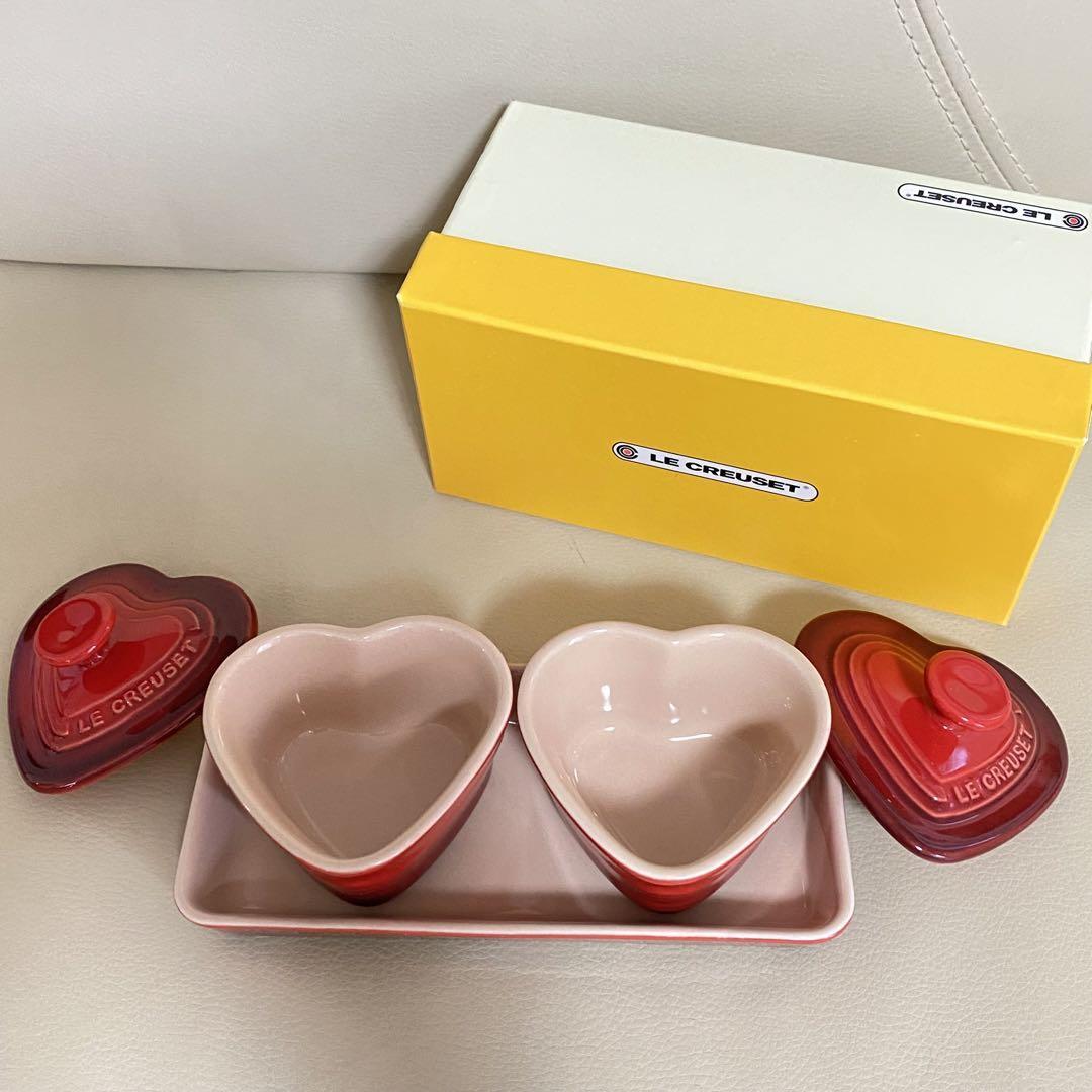 Le Creuset Petite Ramekin D'Amour Set of 2 Heart shaped Cocotte