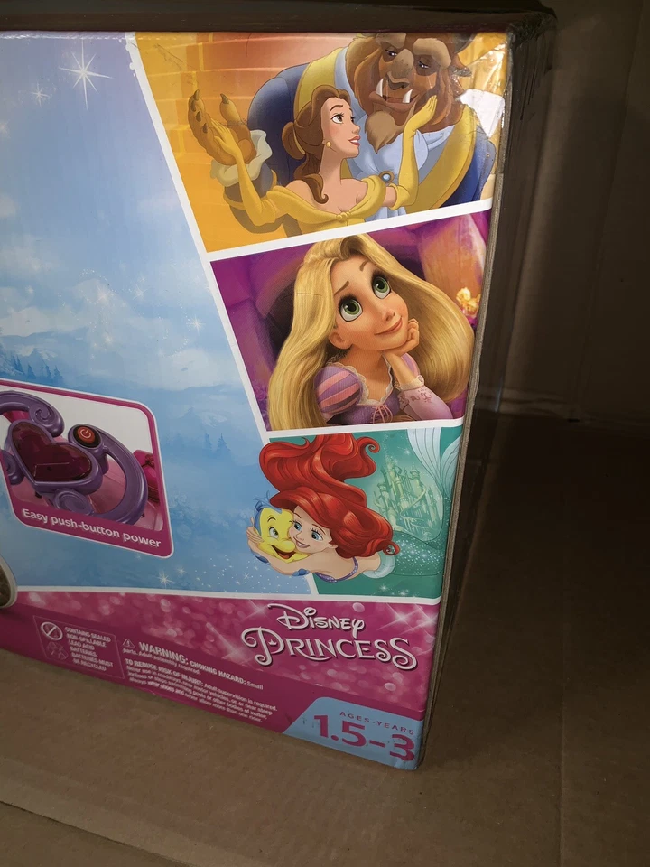 Disney’s Princess Huffy 6V Batería Montar Nuevo En Caja Foto 4 de 4