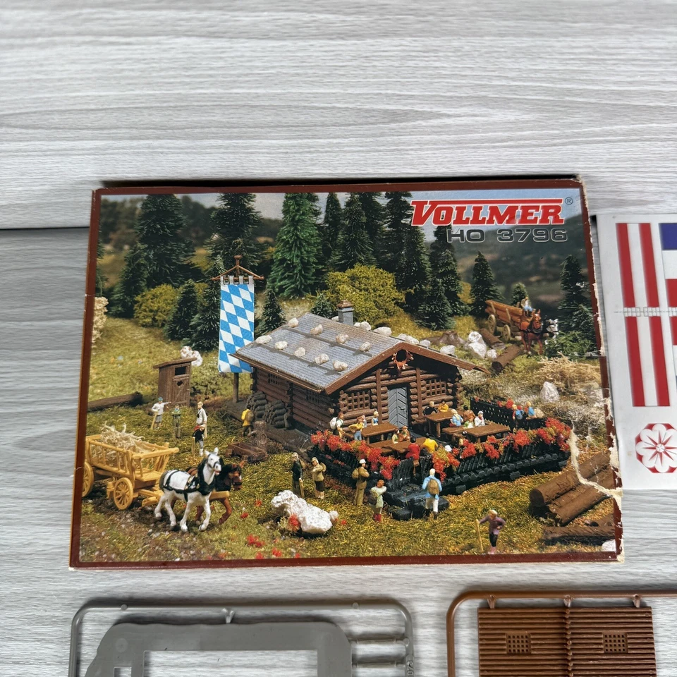 HO Scale Vollmer 3796 Mountain Lodge Restaurant Cabin Train Layout Display Scene - Image 2 of 4