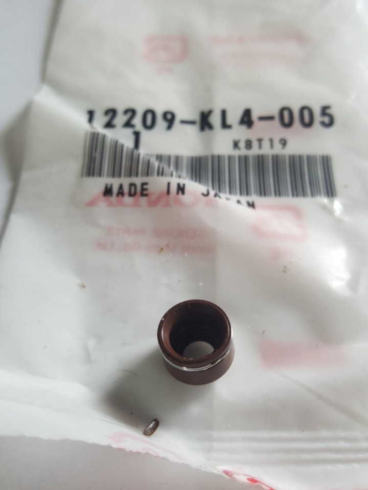 NMD Valve Stem Seals 4-Pack - Fits Honda XR200R XR250R XR400R XL250R XR350R Motorcycles