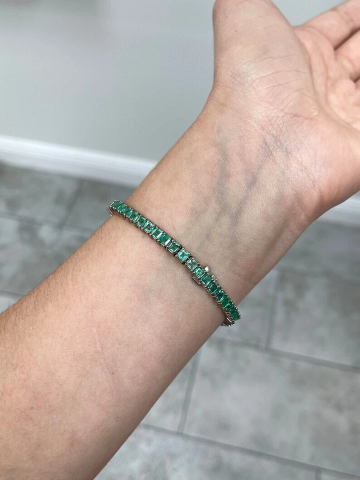 Brazalete Tenis Unisex Esmeralda Natural Corte Princesa 7.0tcw Oro Blanco 14K Foto 4 de 4
