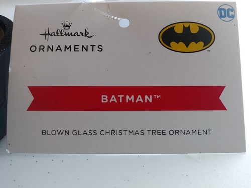 Batman Emblem Schild mundgeblasenes Glas Ornament DC Comics Warner Brothers WB Neu mit Etikett - Bild 6 von 6
