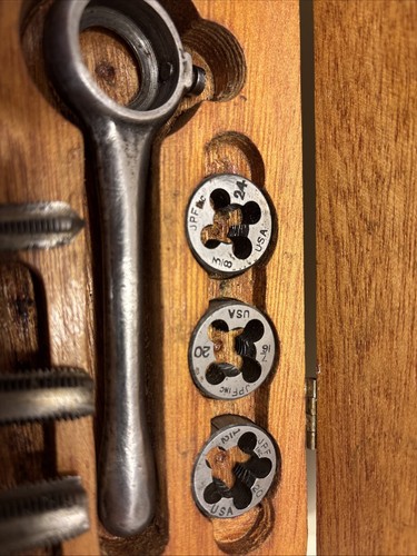 J.P. Fleming Inc. Taps And Die Set No.4 Original Vintage Wood Case .Made In USA - Picture 12 of 15