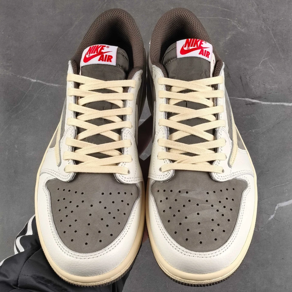 Jordan 1 Retro Low OG SP Travis Scott Reverse Mocha 2022 Men's Basketball Shoes - Image 2 of 4