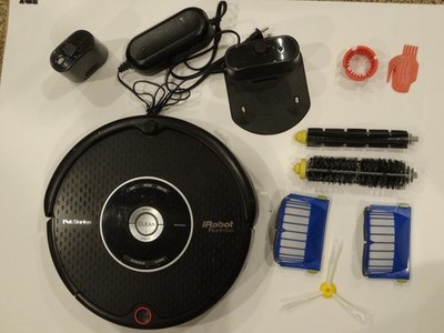 iRobot Roomba 595 Pet Series Vacuum Cleaner; Virtual Wall, new battery and parts