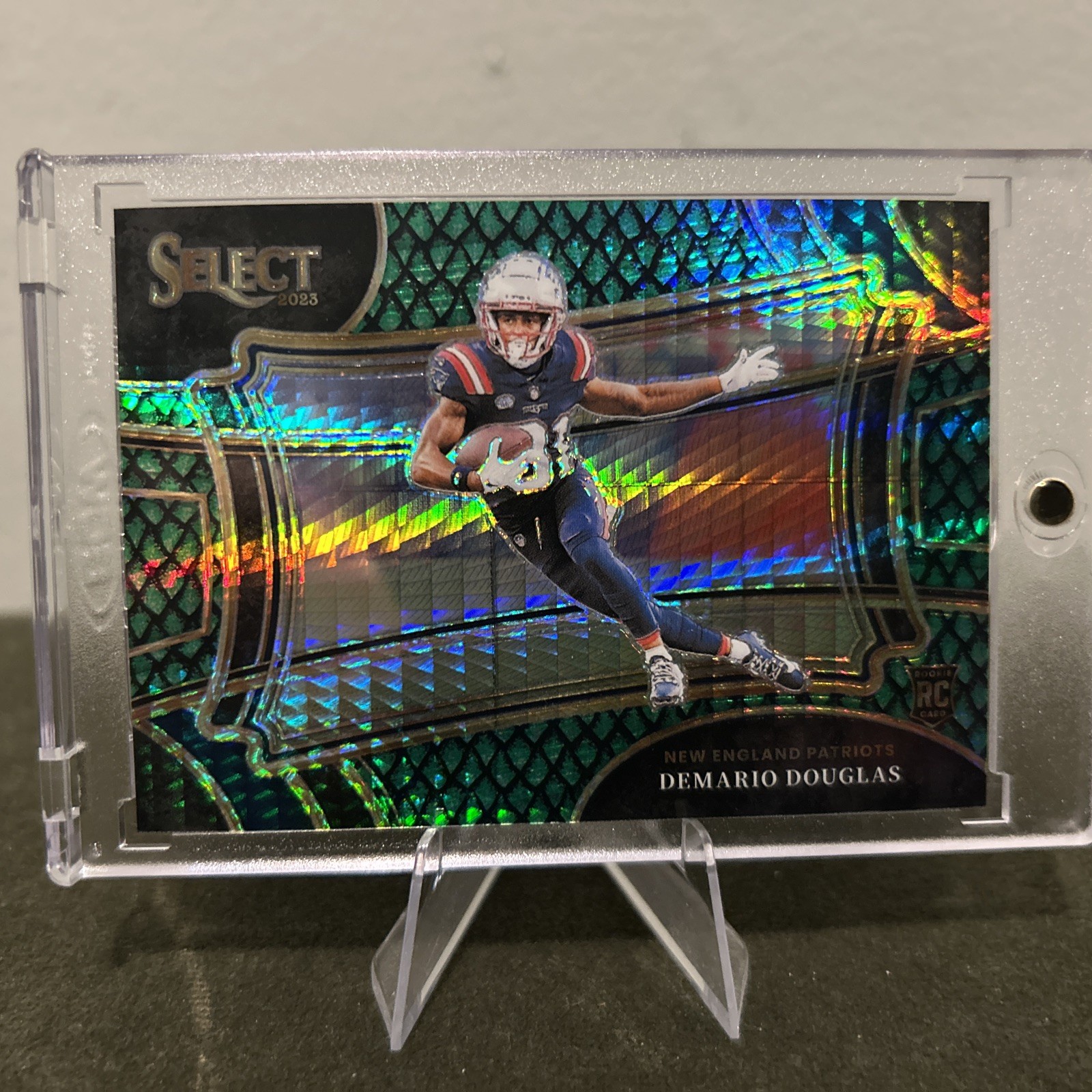 2023 Panini Select Field Level Demario Douglas #364 Dragon Scale Prizm /70 (RC)