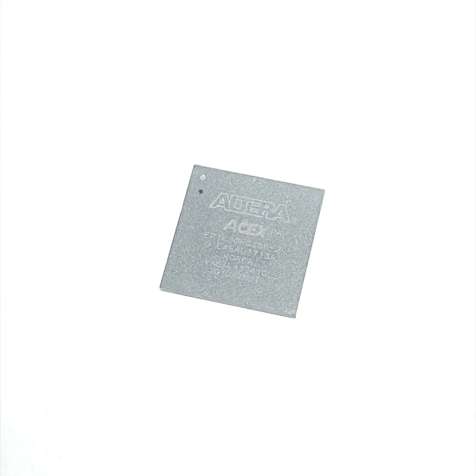 ALTERA EP1K30FC256-2N Programmable Logic Device Family - Image 3 of 3