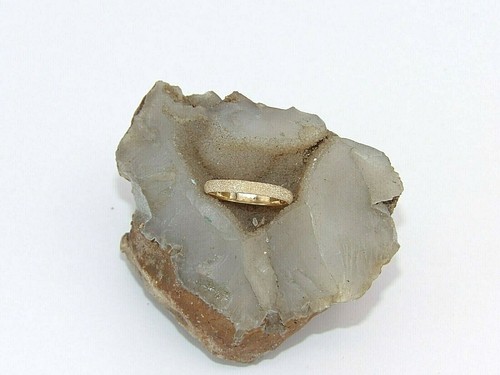 Hand Made Solid 2.5 mm 1/10 inches Wide 14K Yellow Gold Wedding Ring Stardust - Picture 9 of 11