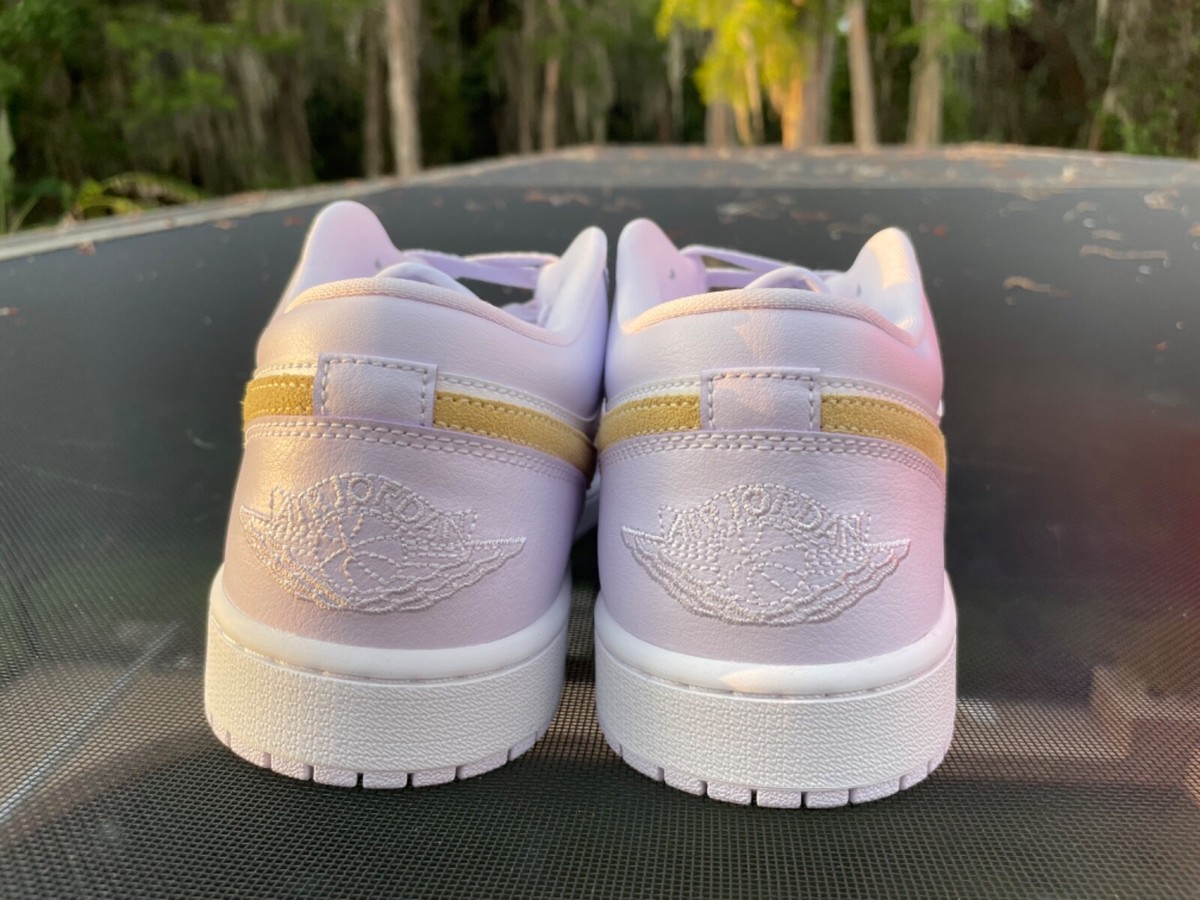 NIKE WMNS AIR JORDAN 1 LOW　DC0774-501 NIKE AIR JORDAN 1 LOW *WOMEN* *BARLEY GRAPE* DC0774-501 SIZE