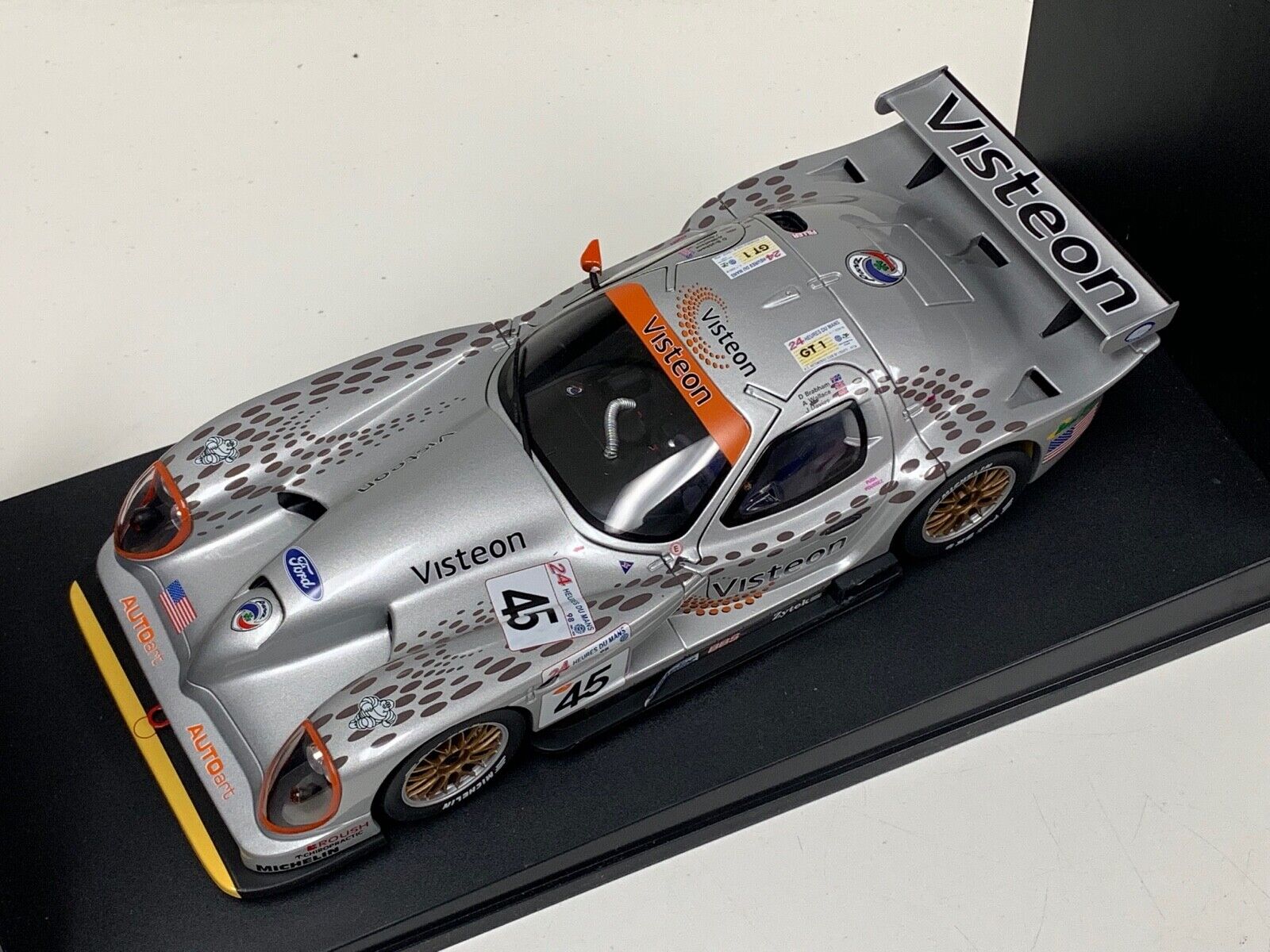 1/18 AutoArt Panoz Esperante GTR-1 1998 24 Hours of LeMans Car #45. 89852.  OC4