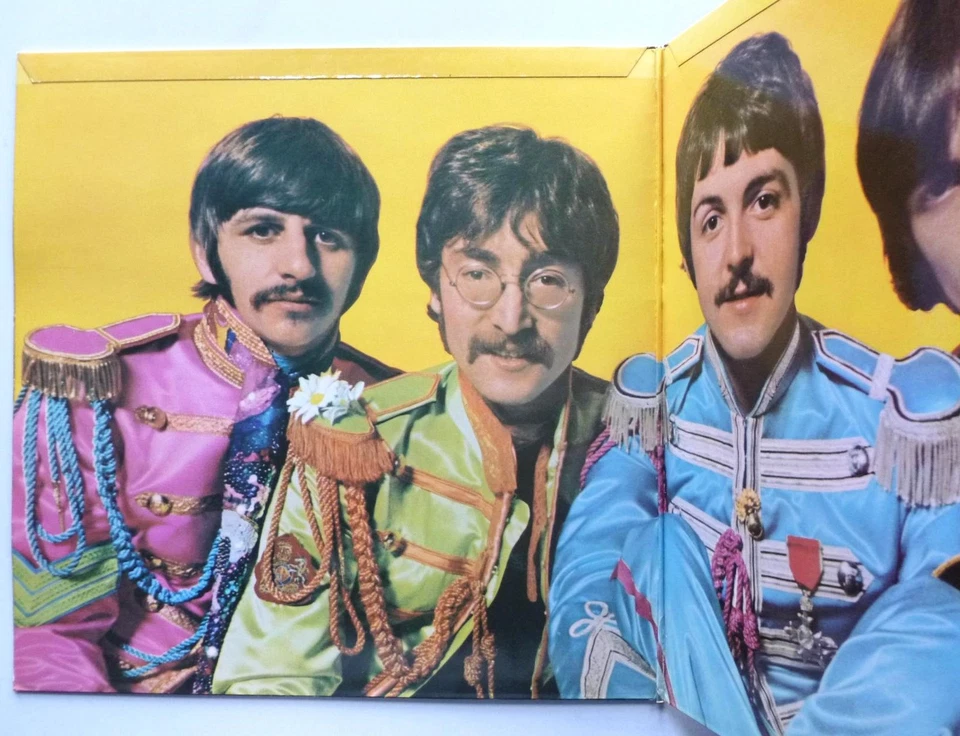The Beatles Sgt. Pepper's Lonely Hearts Club Band · Lp · 19, photo 3 of 5