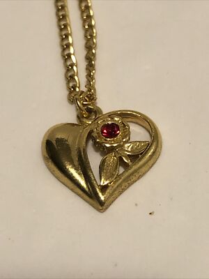dainty gold tone chain ruby Rose heart pendant 17   Vintage￼ Avon