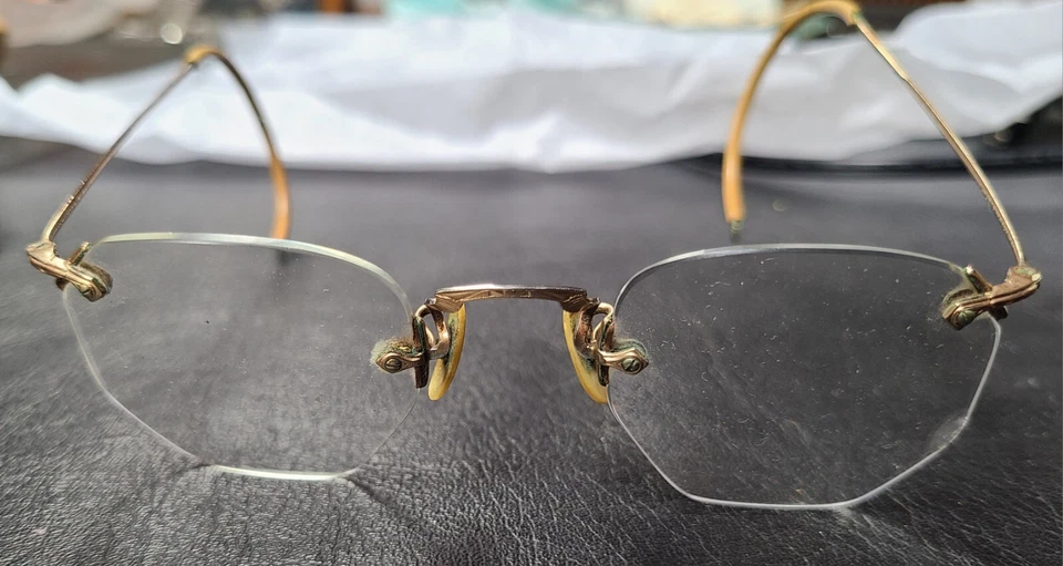 Gafas octogonales vintage con estuche original Foto 3 de 4