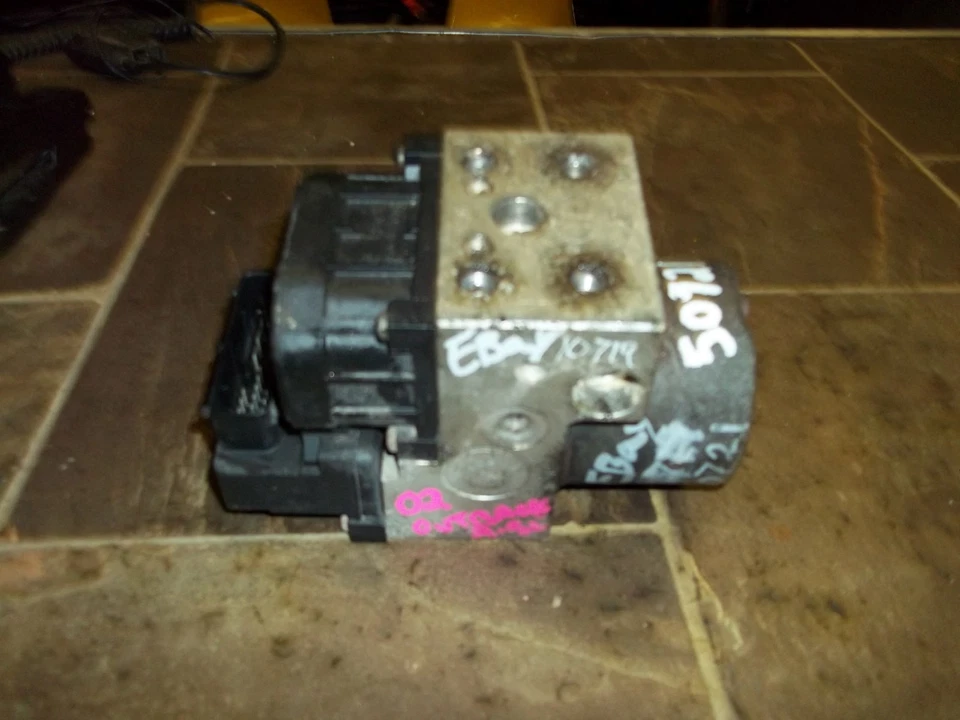 SUBARU FORESTER 1999 2000 2001 2002 UNIDAD ABS 2,5 L UNIDAD BOMBA FRENOS ANTIBLOQUEO Foto 4 de 4