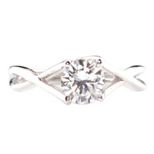 Round Shape 1.50 Carat D/VVS1 Solitaire Anniversary Ring In 14KT White Gold