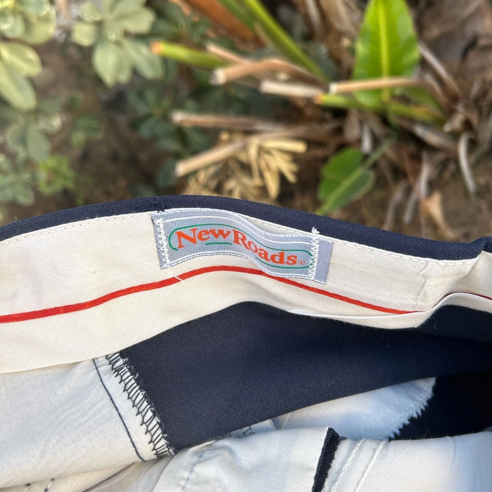 Vintage 70s/80s New Roads Pleated Dress Pants Navy Blue Talon Zipper Men’s 30x31 - Image 4 of 4