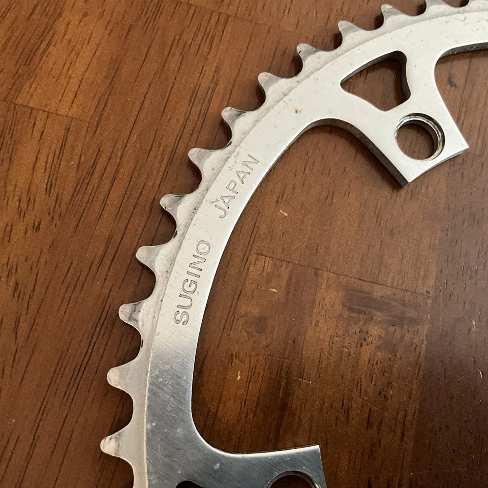 Plato Sugino Vintage Tipo M - 52 Dientes - 144 BCD - 5 Pernos - Plateado - Usado Foto 3 de 4