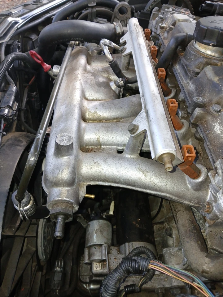 1999 2000 2001 Volvo V70 Xc Intake Manifold Oem 2.4l Turbo 82503939 - Image 2 of 3