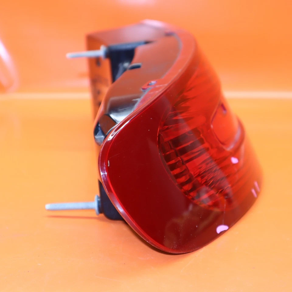 G2U ASTON MARTIN DB9 TAIL LIGHT LEFT 2008 2009 2010 2011 2012 8D3313405AE BAD LE - Image 4 of 4