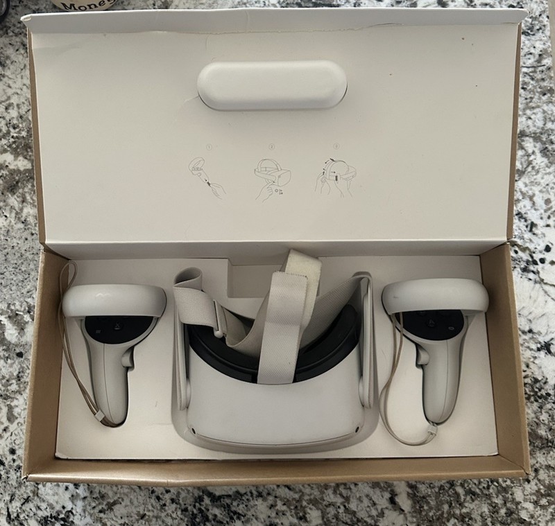 Meta Quest 2 VR Headset 256GB w/ Controllers - Very Good w/ Light Scuffs- Tested