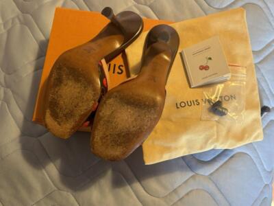 靴 Louis Vuitton Cherry Sandals 36 1/2 LOUIS VUITTON Vintage Monogram Cherry Sandals Red Leather