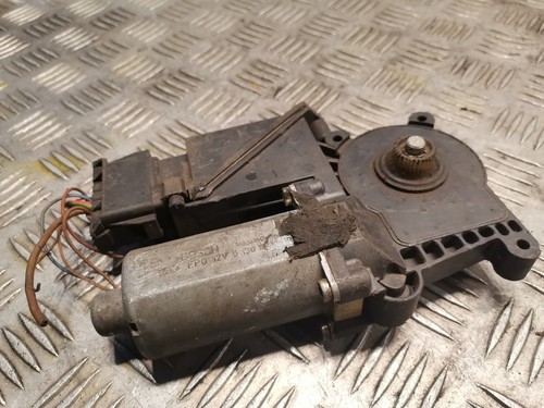 MERCEDES-BENZ A W168 Rear Left Door Window Control Motor 0130821699 - Picture 3 of 4