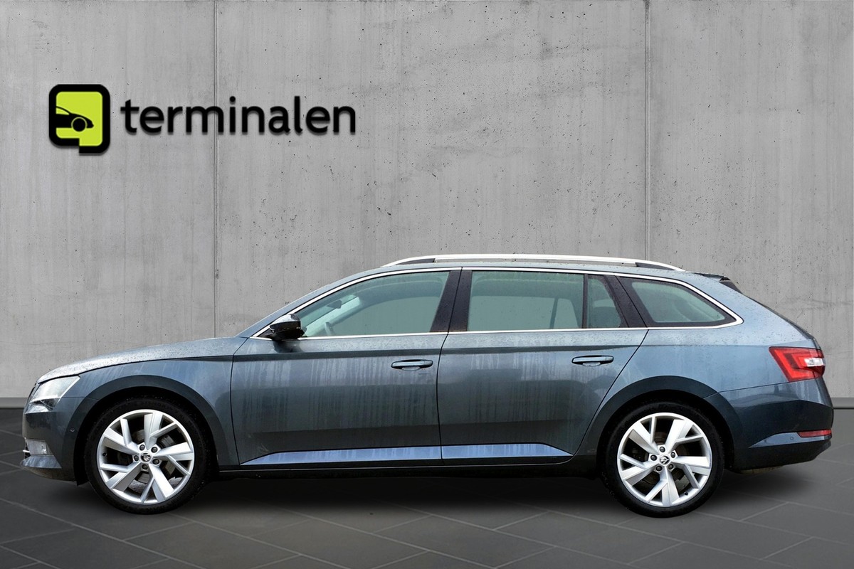 Skoda Superb TSi 150 Style Business Combi DSG Skoda Superb TSi 150 Style Business Combi DSG