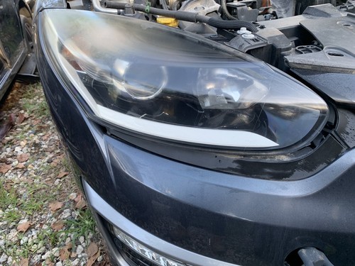 Ultimate Styling Driver Side Headlight – Renault Megane Mk3 2014-2017 – Halogen, Black Inner, E-Marked