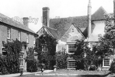 Dpp-113 Mädchen Gymnasium, Thame, Oxfordshire. Foto