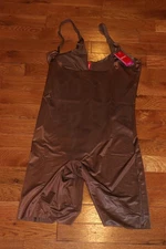 BNWT Spanx SPANXshape™ Invisible Open-Bust Mid-Thigh Bodysuit MSRP $88!!
