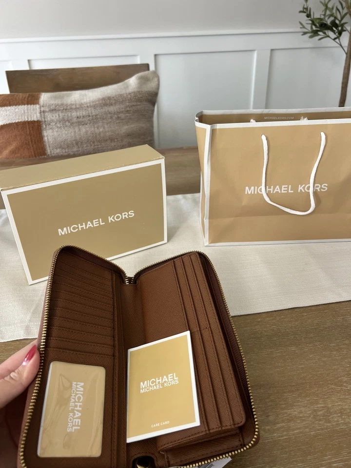 Бумажник Michael Kors Jet Set дорожный из сафьяновой кожи континентальный чемодан - Изображение 2 из 2