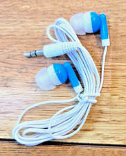 Bulk Lot of 50 Multi colors 3.5mm In-Ear Earbuds / Earphones / Headphones NIB