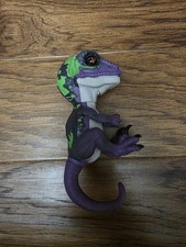 Fingerlings Untamed Razor Raptor Purple Dinosaur Interactive Toy