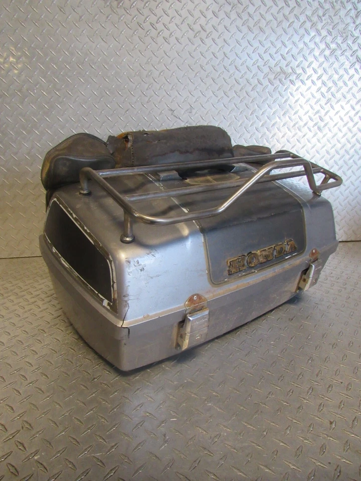 83 HONDA GL1100 GL 1100 GOLDWING 1983 RESPALDO TRASERO MALETERO DE ALMACENAMIENTO Foto 2 de 4