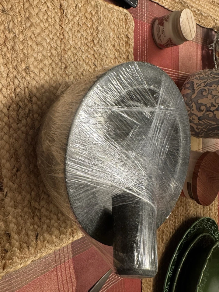 Large Granite Mortar And Pestle In Natural Green Stone -wrapped In Plastic Used - Image 2 of 2