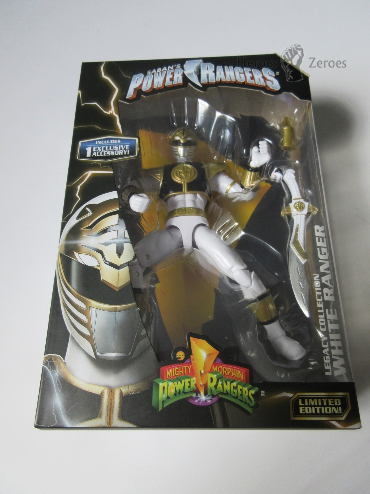 Bandai Power Rangers Legacy Collection MMPR WHITE RANGER Megazord New NIB