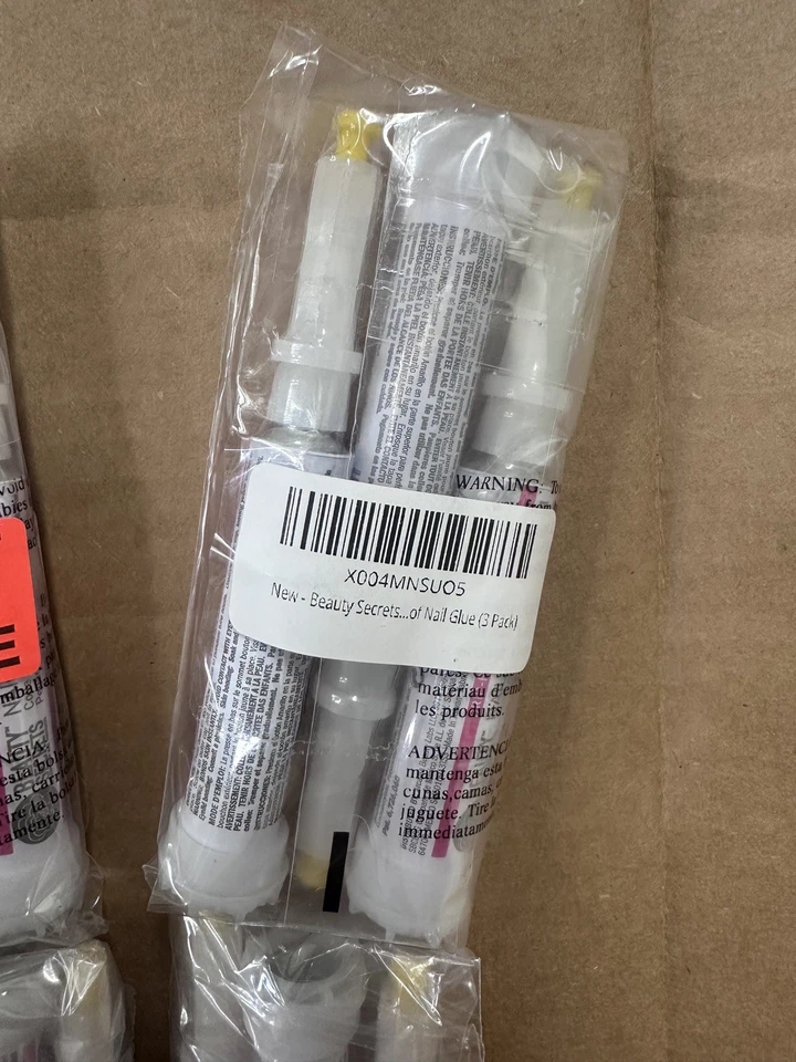 Pegamento de uñas a prueba de goteo y obstrucciones Beauty Secrets (paquete de 3) Foto 2 de 4