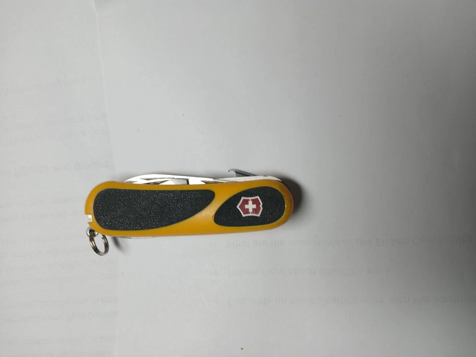 victorinox Delemont 518 evolution amarillo/negro Foto 3 de 4