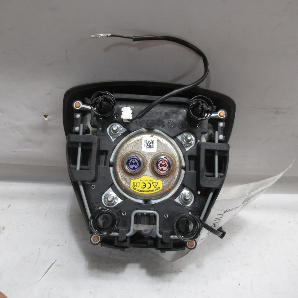 2018 2019 2020 2021 2022 Hyundai Accent Wheel Airbag Driver Air Bag OEM - Image 2 of 4