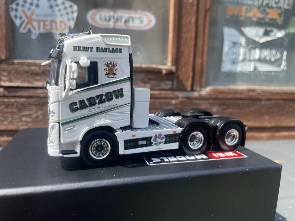 Wsi Volvo FH5 Globetrotter 6x4 Unit In Cadzow Livery - Image 2 of 4