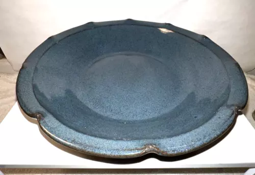 JUGTOWN WARE Blue Low Serving Bowl vintage 1985 Seagrove North Carolina - nice!