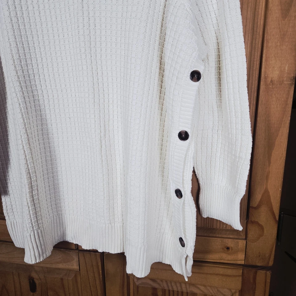 Suéter Woman Within Talla Grande 2X 26/28 (3X?) Cable marfil crema con detalle de botón Foto 3 de 4