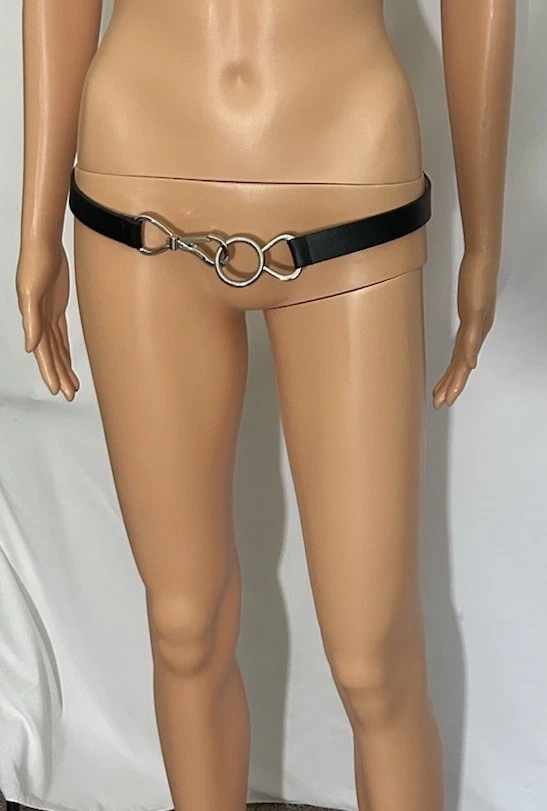 Cinturón de cuero negro ajustable Chico’s para mujer anillo plateado talla pequeña mediana nuevo sin etiquetas Foto 2 de 4