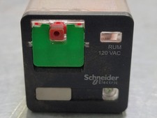 SURPLUS NEW SCHNEIDER ELECTRIC RUMC22F7 10 Amp Power Relay