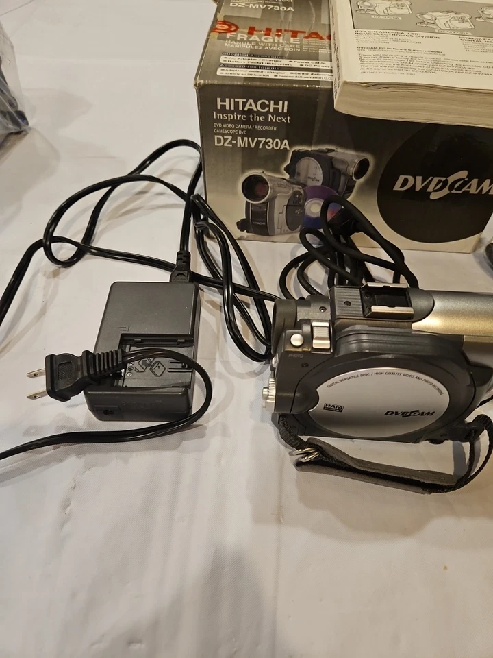 Hitachi DZ-MV730A DVD Video Camcorder with 16x Optical Zoom Tested Works - Image 3 of 4